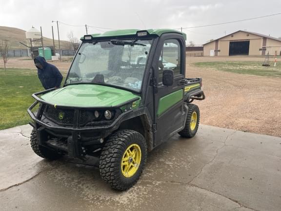 Image of John Deere XUV 835R equipment image 2