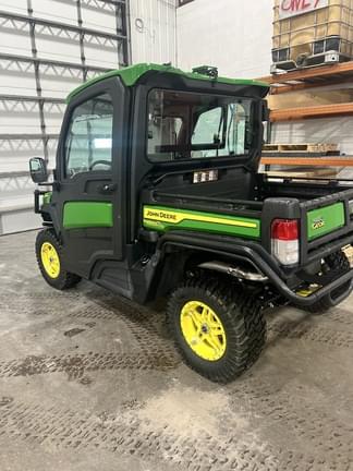 Image of John Deere XUV 835R equipment image 1