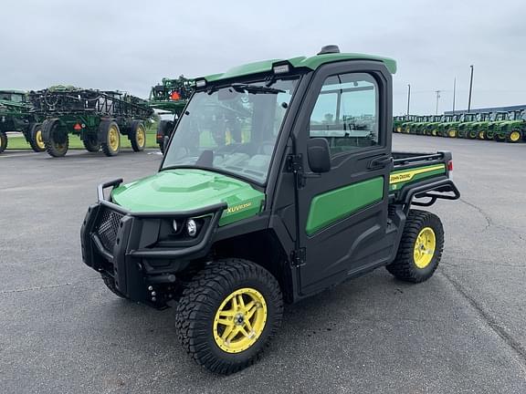 Image of John Deere XUV 835R Primary image