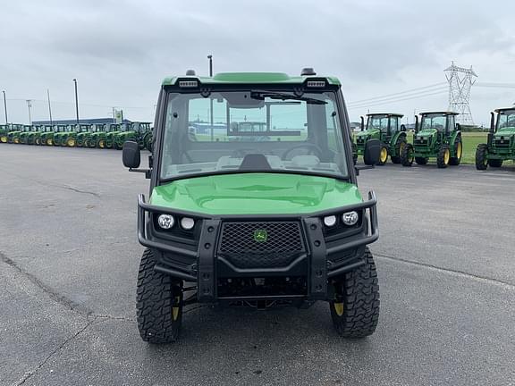 Image of John Deere XUV 835R equipment image 2