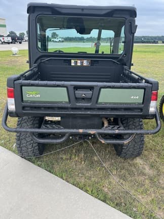 Image of John Deere XUV 835M equipment image 4