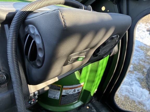 Image of John Deere Gator XUV 855M S4 equipment image 3