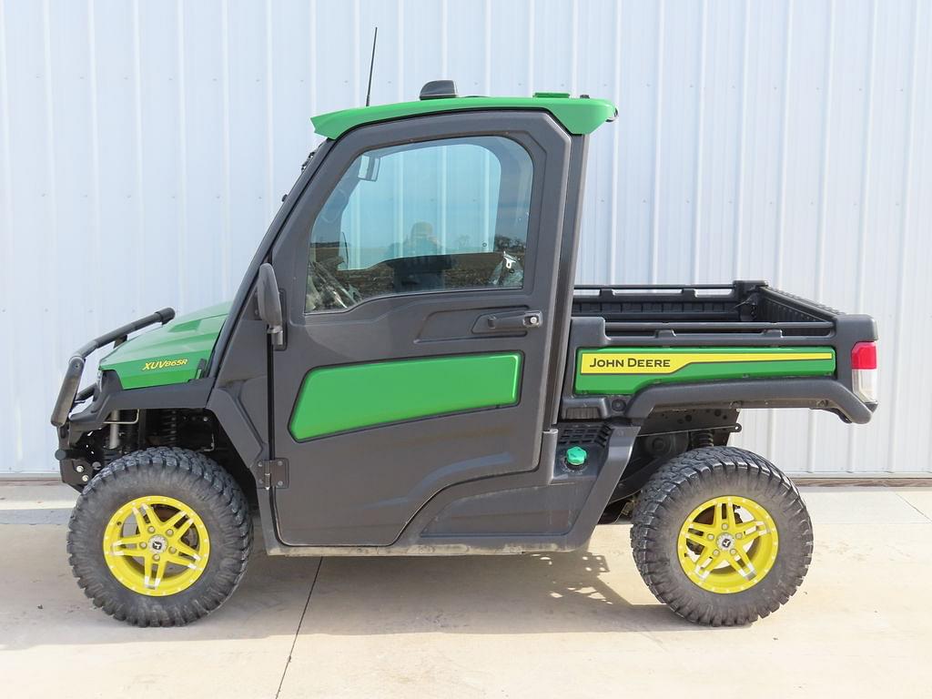 Image of John Deere XUV 865R Primary image