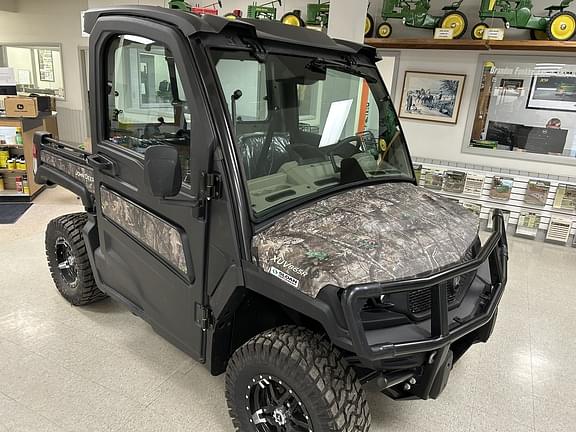 Image of John Deere XUV 865R equipment image 1