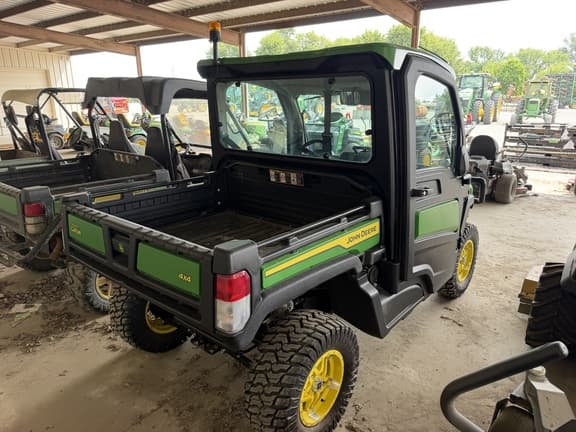 Image of John Deere XUV 865R equipment image 4