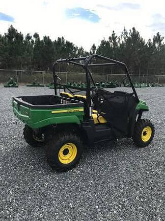 Image of John Deere XUV560 equipment image 1