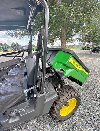 Image of John Deere XUV 560E equipment image 2