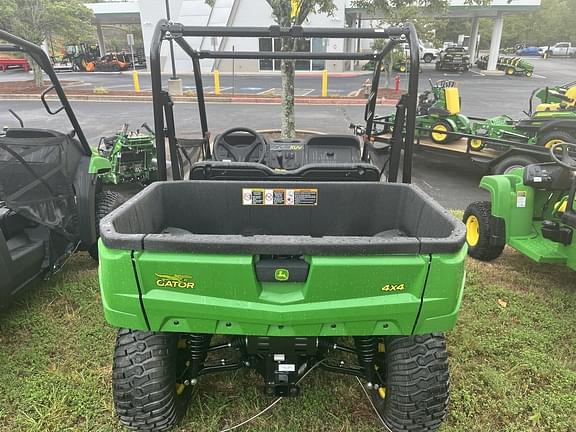 Image of John Deere XUV 560E equipment image 3