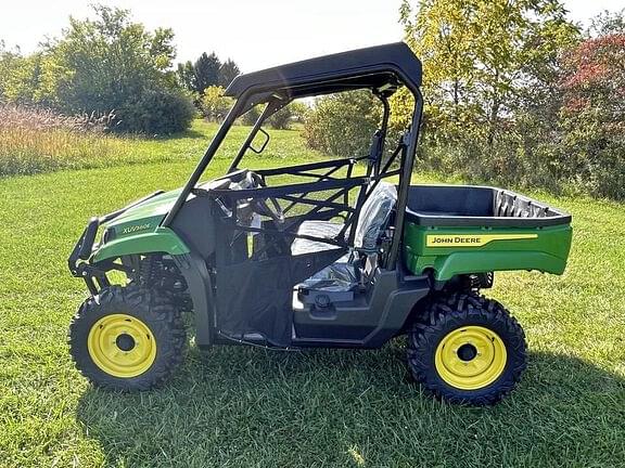 Image of John Deere XUV 560E equipment image 4