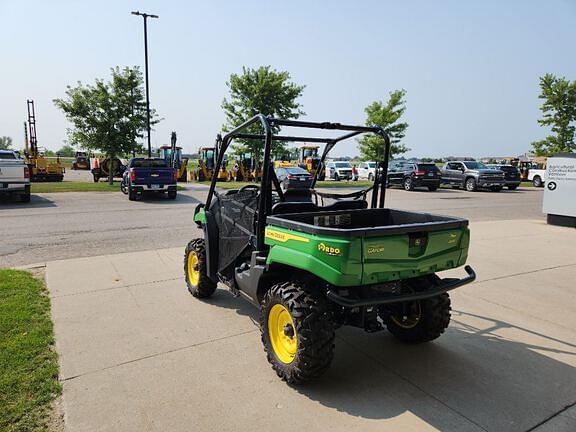 Image of John Deere XUV 560E equipment image 3