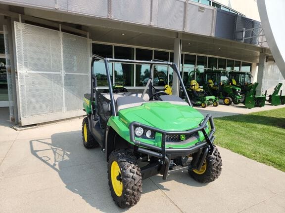 Main image John Deere XUV 560E