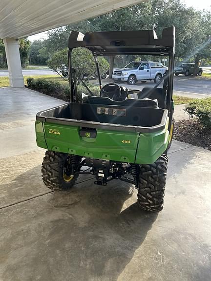 Image of John Deere XUV 560E equipment image 3