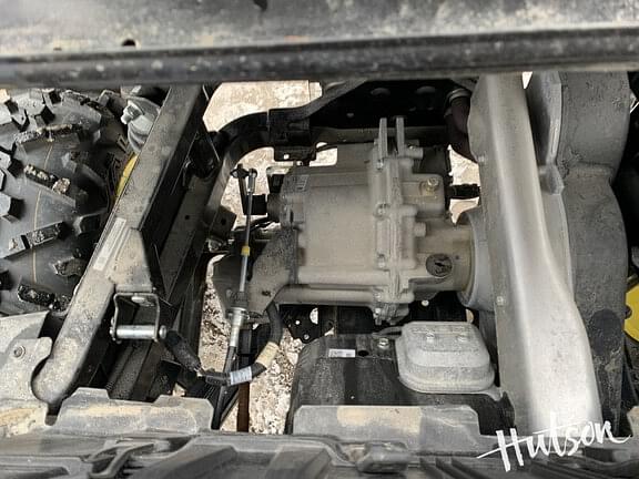 Image of John Deere XUV 560E equipment image 4