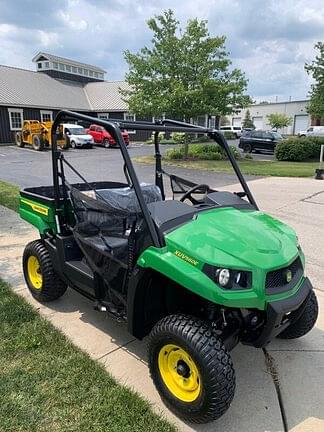 Image of John Deere XUV 560E equipment image 4