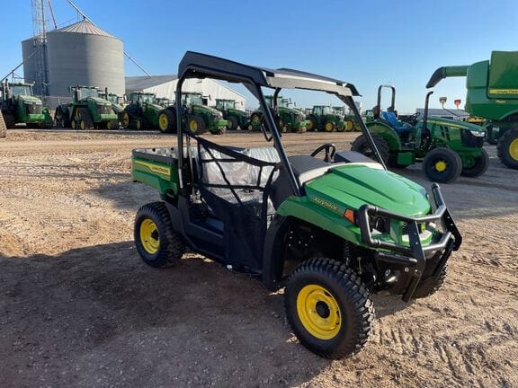 Main image John Deere XUV 560E