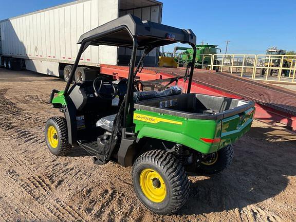 Image of John Deere XUV 560E equipment image 3