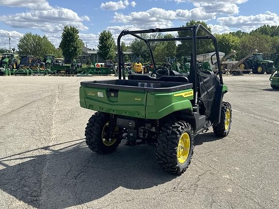 Image of John Deere XUV 560E equipment image 3