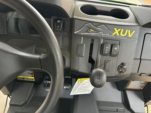 Image of John Deere XUV 590M equipment image 3