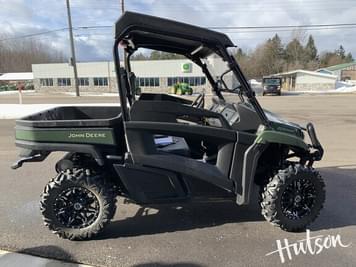 Main image John Deere XUV 590M