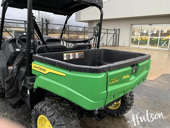 Image of John Deere XUV 590M equipment image 4