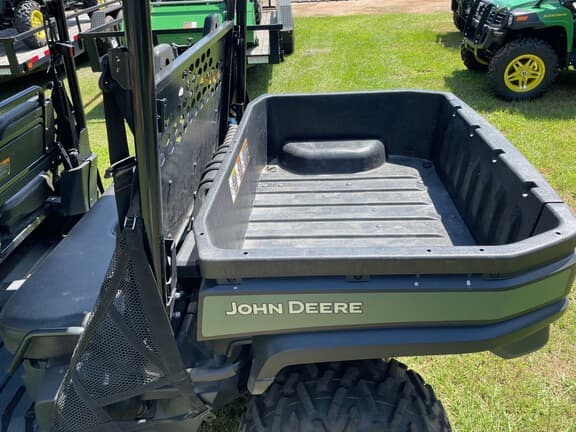 Image of John Deere XUV 590M S4 equipment image 3