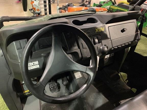 Image of John Deere XUV 590 S4 equipment image 2