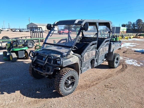 2024 John Deere XUV 825M S4 Equipment Image0