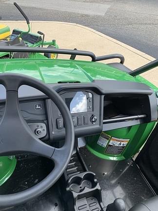 Image of John Deere XUV 825M S4 equipment image 4