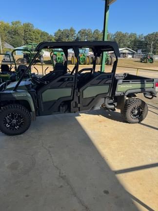 Image of John Deere XUV 825M S4 equipment image 1