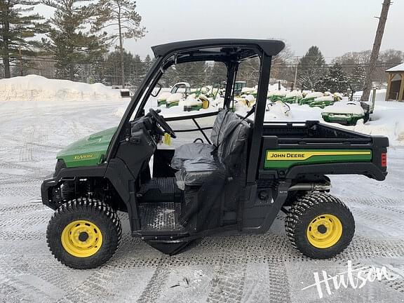 Image of John Deere Gator XUV 835E equipment image 1