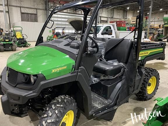 Image of John Deere Gator XUV 835E equipment image 1