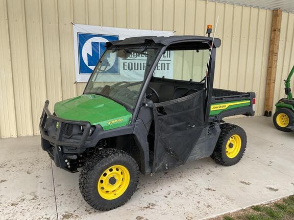 Image of John Deere XUV 835M equipment image 2