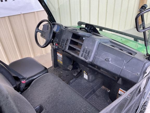 Image of John Deere XUV 835M equipment image 4