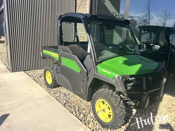 Main image John Deere XUV 835M