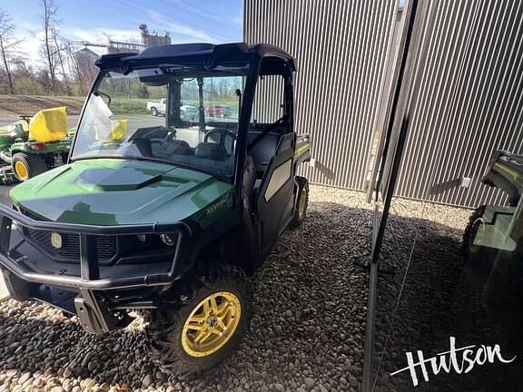 Image of John Deere XUV 835M equipment image 2