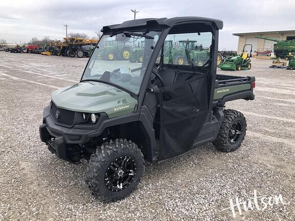 Image of John Deere XUV 835M equipment image 1