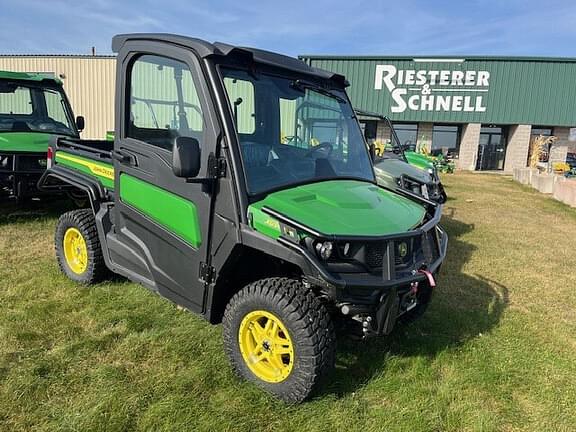 Image of John Deere XUV 835M equipment image 2