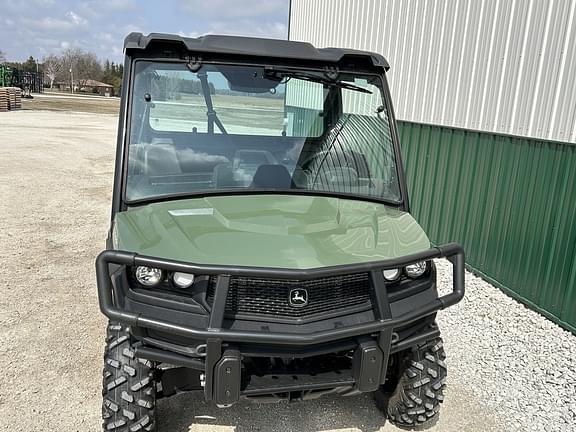 Image of John Deere XUV 835M equipment image 3