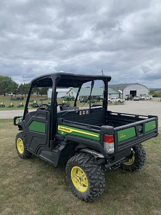 Image of John Deere XUV 835M equipment image 1