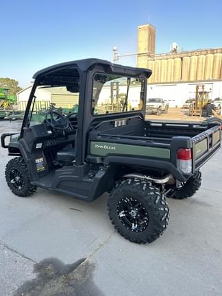 Image of John Deere XUV 835M equipment image 3