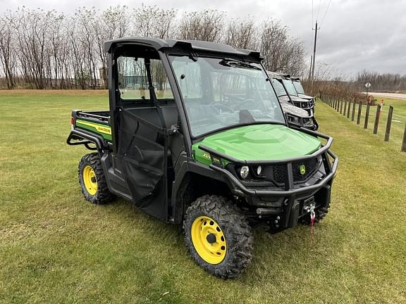 Image of John Deere XUV 835M Primary image