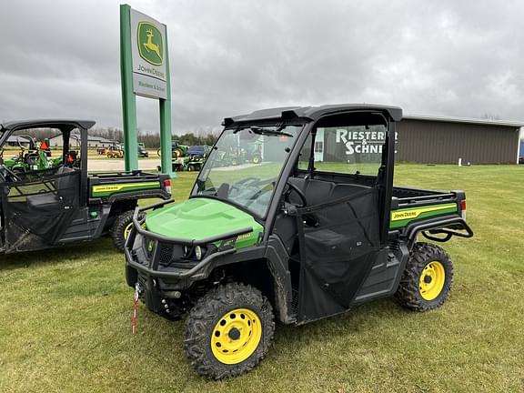 Image of John Deere XUV 835M equipment image 2