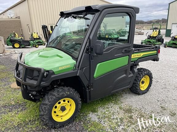 Image of John Deere XUV 835M equipment image 3