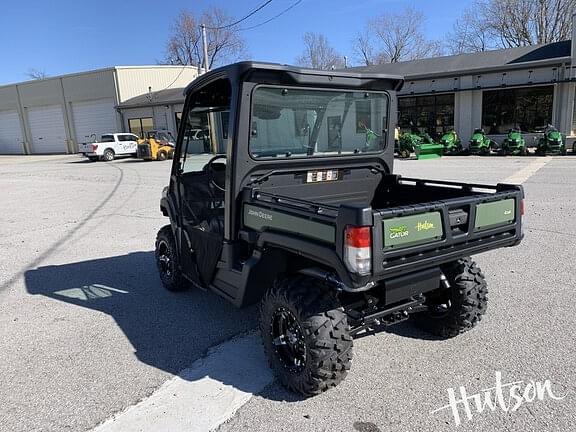 Image of John Deere XUV 835M equipment image 4