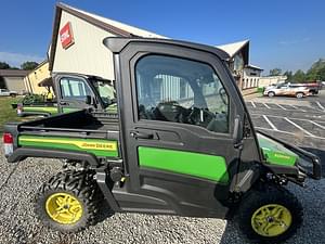 2024 John Deere XUV 835M Image