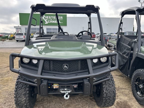 2024 John Deere XUV 835M Equipment Image0