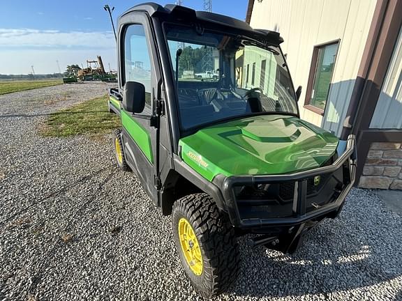 Image of John Deere XUV 835M equipment image 1