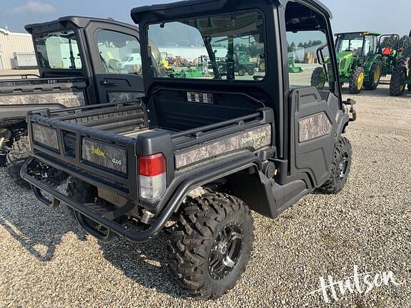 Image of John Deere XUV 835M equipment image 3