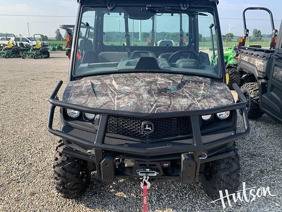 Image of John Deere XUV 835M equipment image 2