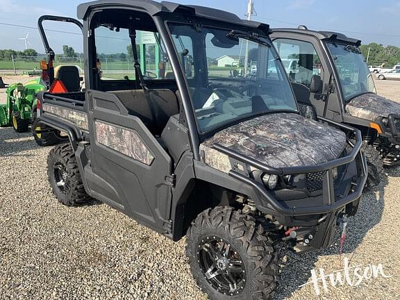 Image of John Deere XUV 835M Primary image